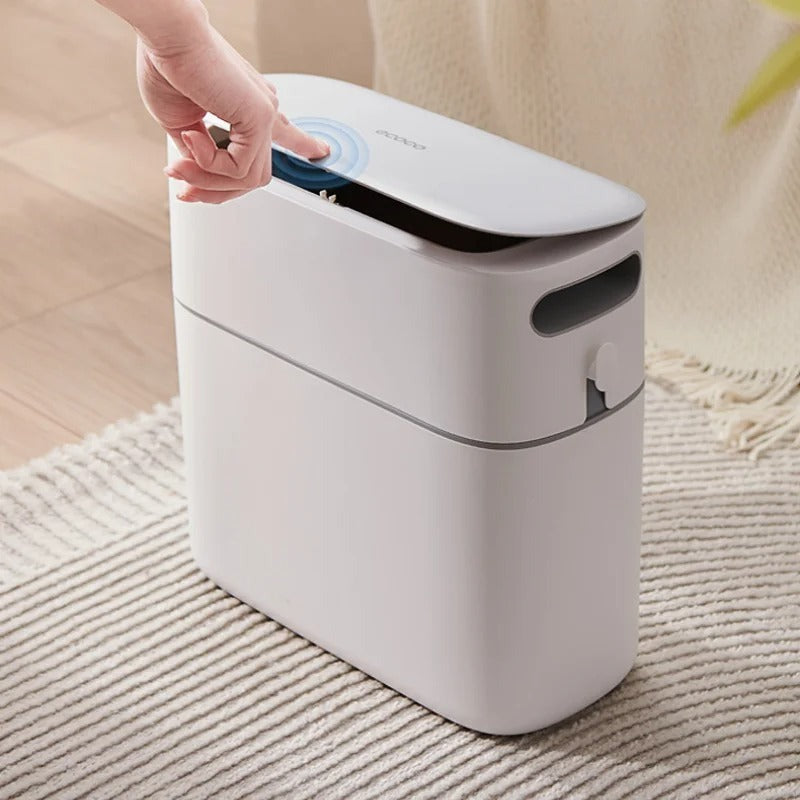 ECOCO Plastic Trash Can – Compact Waste Bin with Lid (Assorted Colors)