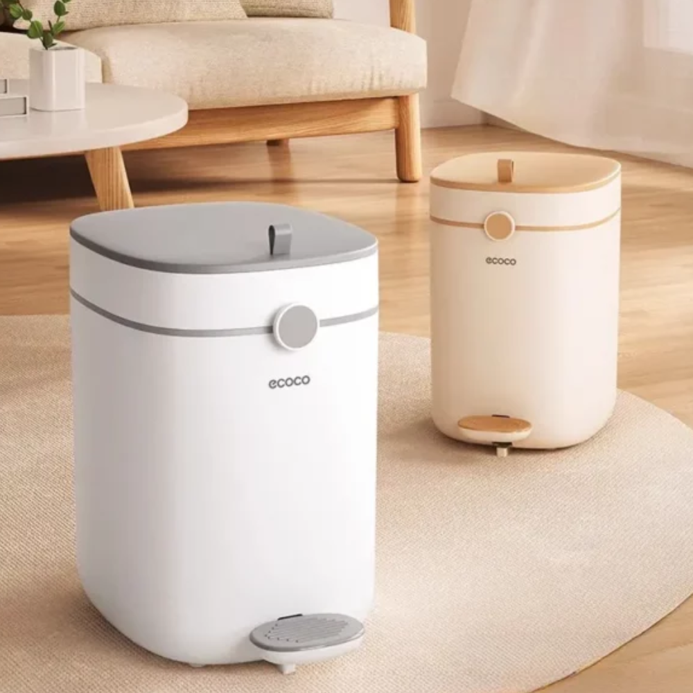 ECOCO FOOT-PEDAL TRASH CAN WITH LID 11L – LARGE-CAPACITY COVERED DUSTBIN FOR KITCHEN BATHROOM BEDROOM & LIVING ROOM