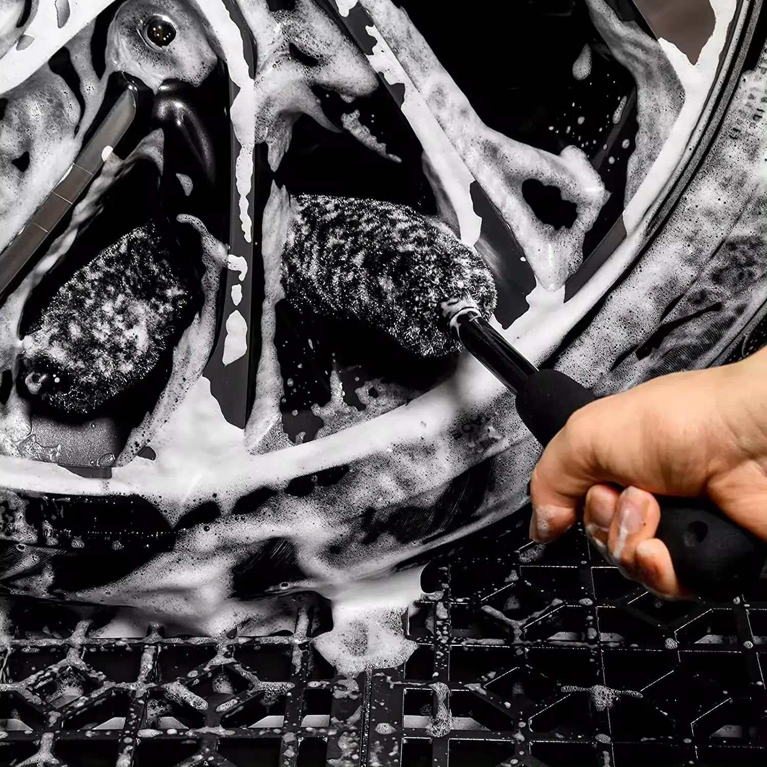 Car Wheel Rim Cleaning Brush - Image 2