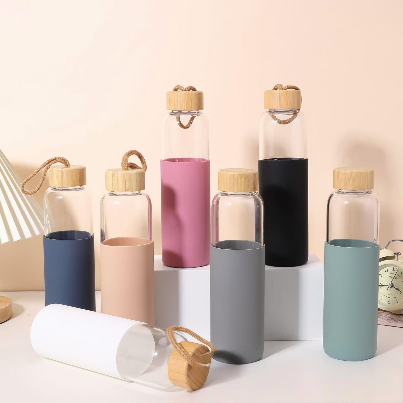 Glass Water Bottle With Silicone Protective Sleeve
