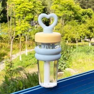 Cute Heart Handle Plastic Water Bottle With Straw