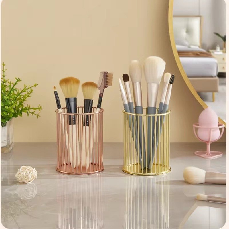 Nordic Wire Metal Desktop Pen Makeup Organizer