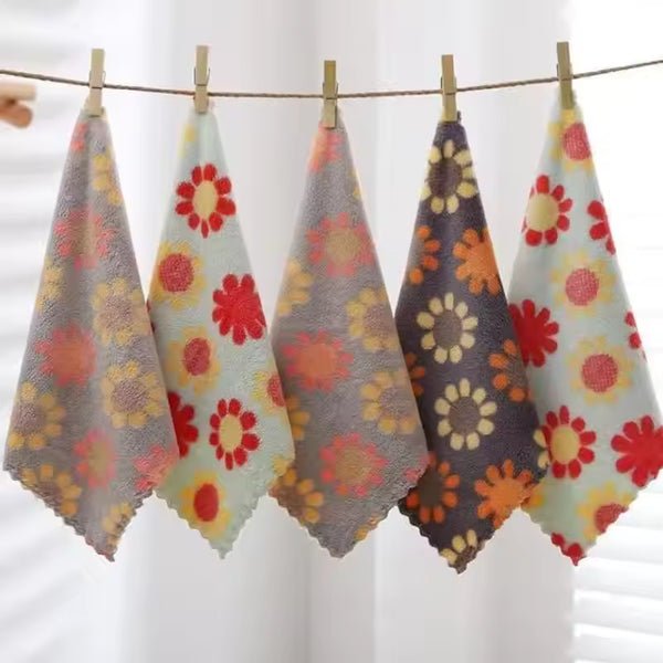Pack of 5 Absorbent Cleaning Towels - Image 4